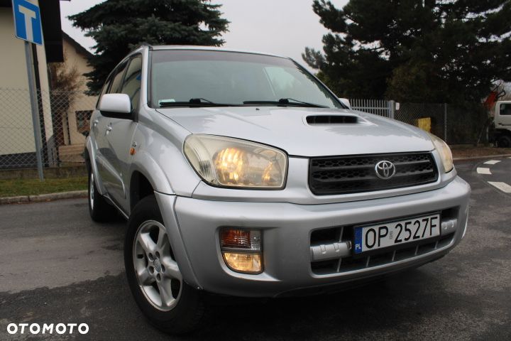 Toyota RAV4 D-4D 4x4 - 15
