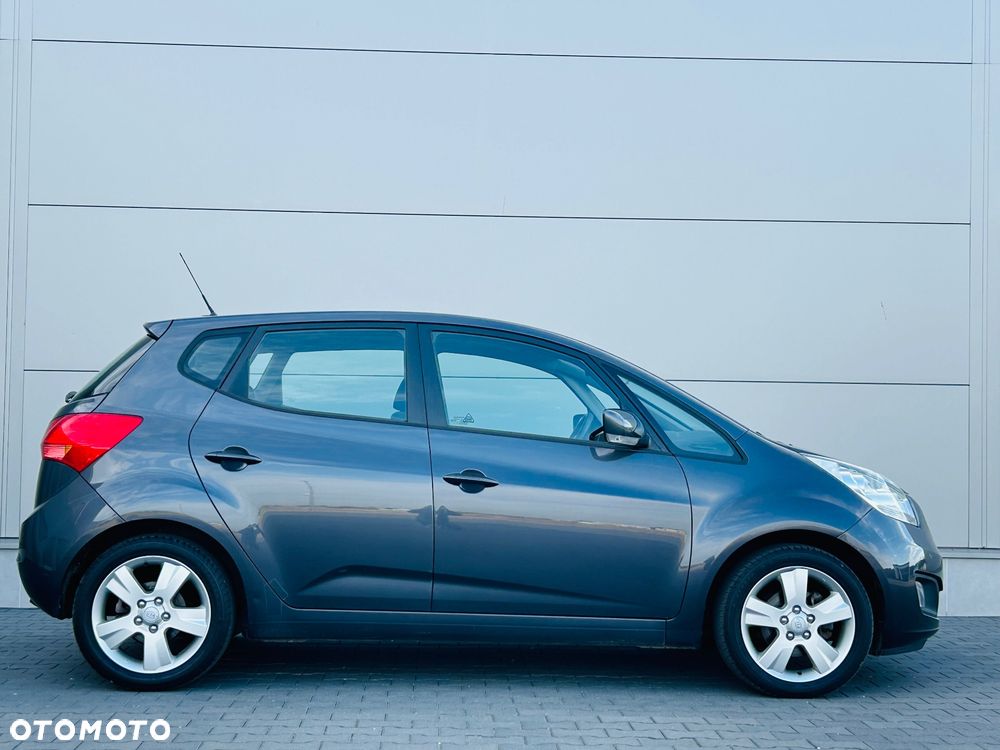 Kia Venga 1.6 L - 14