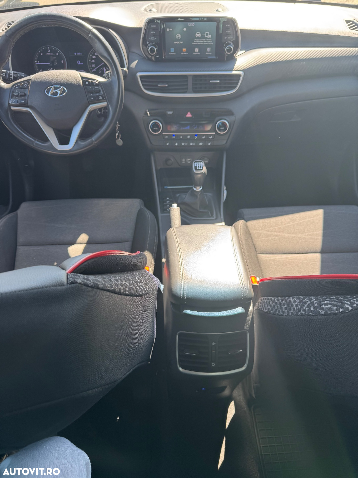 Hyundai Tucson 1.6 CRDi 4WD 6MT Style - 10