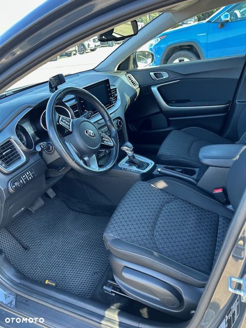 Kia Ceed 1.5 T-GDI M DCT - 17