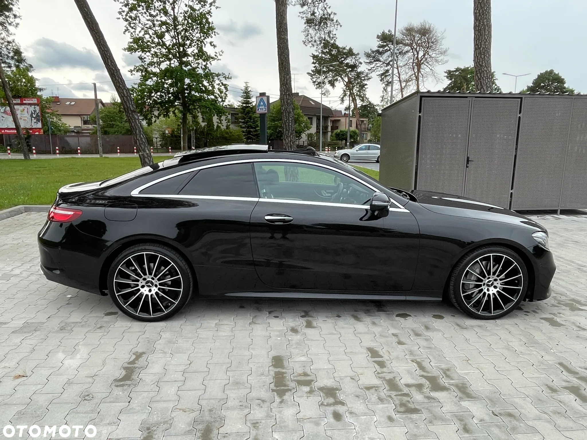 Mercedes-Benz Klasa E 300 Coupe 9G-TRONIC - 5
