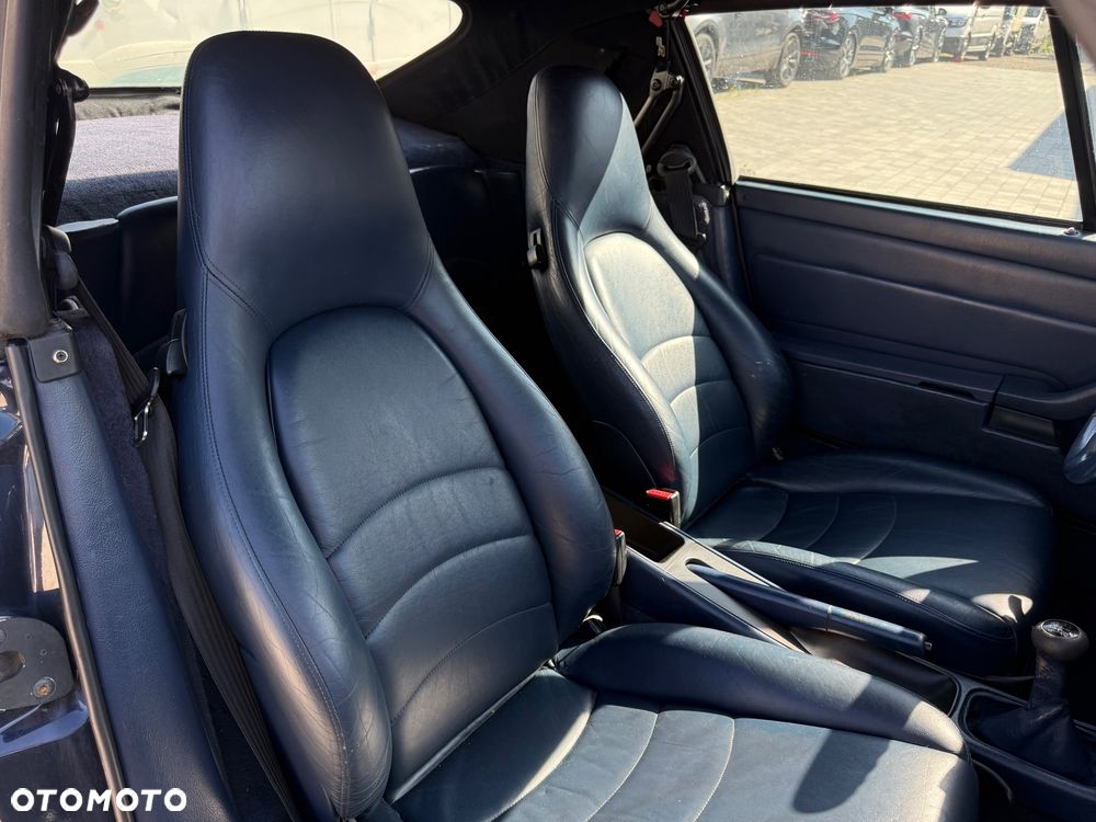 Porsche 911 - 28