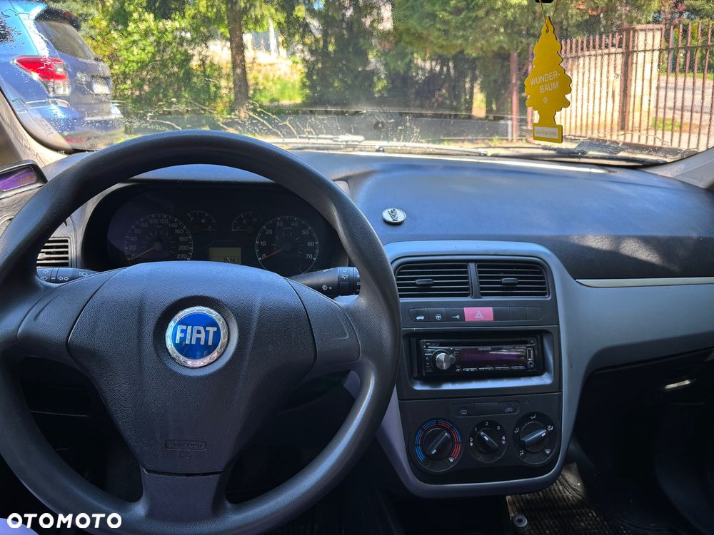 Fiat Punto 1.2 8V Active - 5