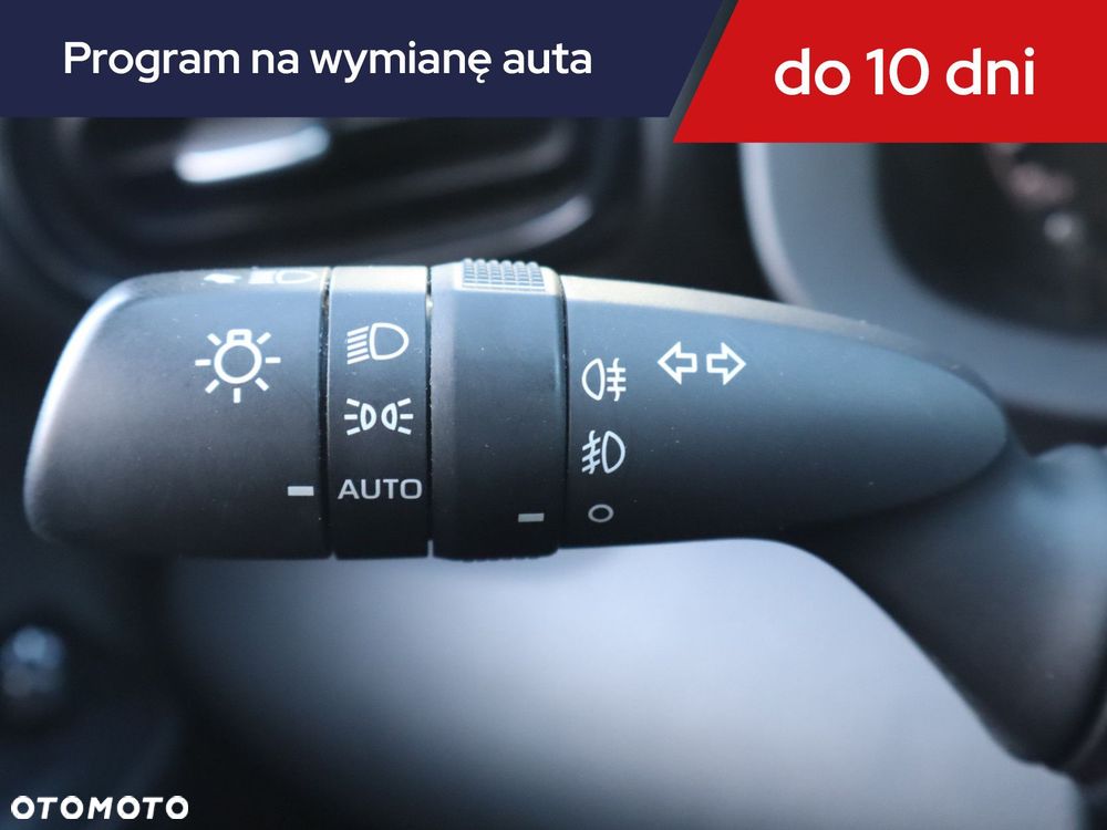 Toyota Yaris - 18