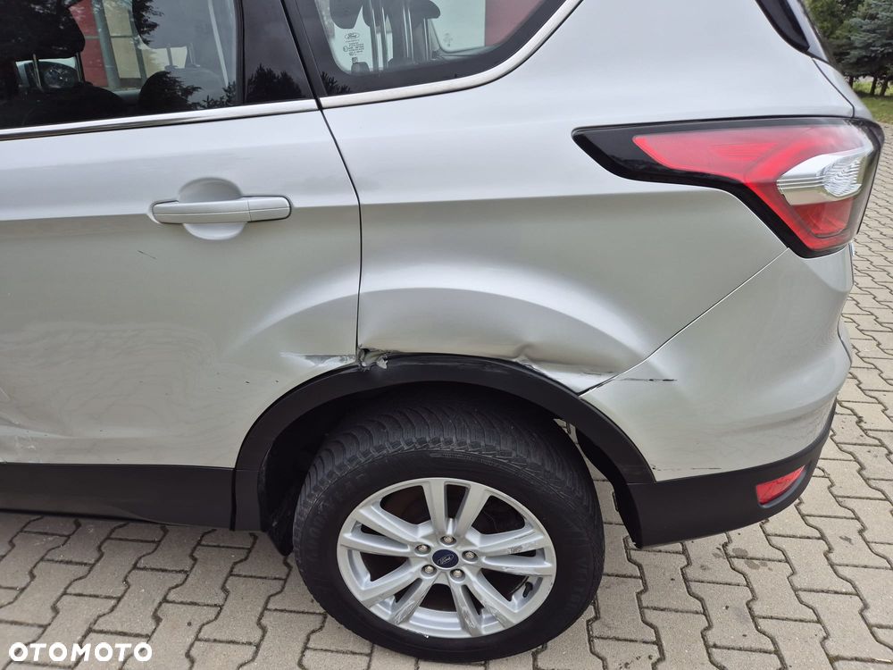 Ford Kuga 1.5 EcoBoost 2x4 Titanium - 21