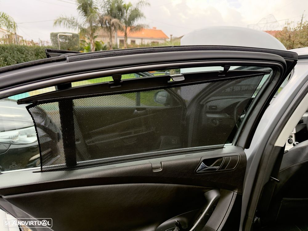 VW Passat 2.0 TDI Highline - 42