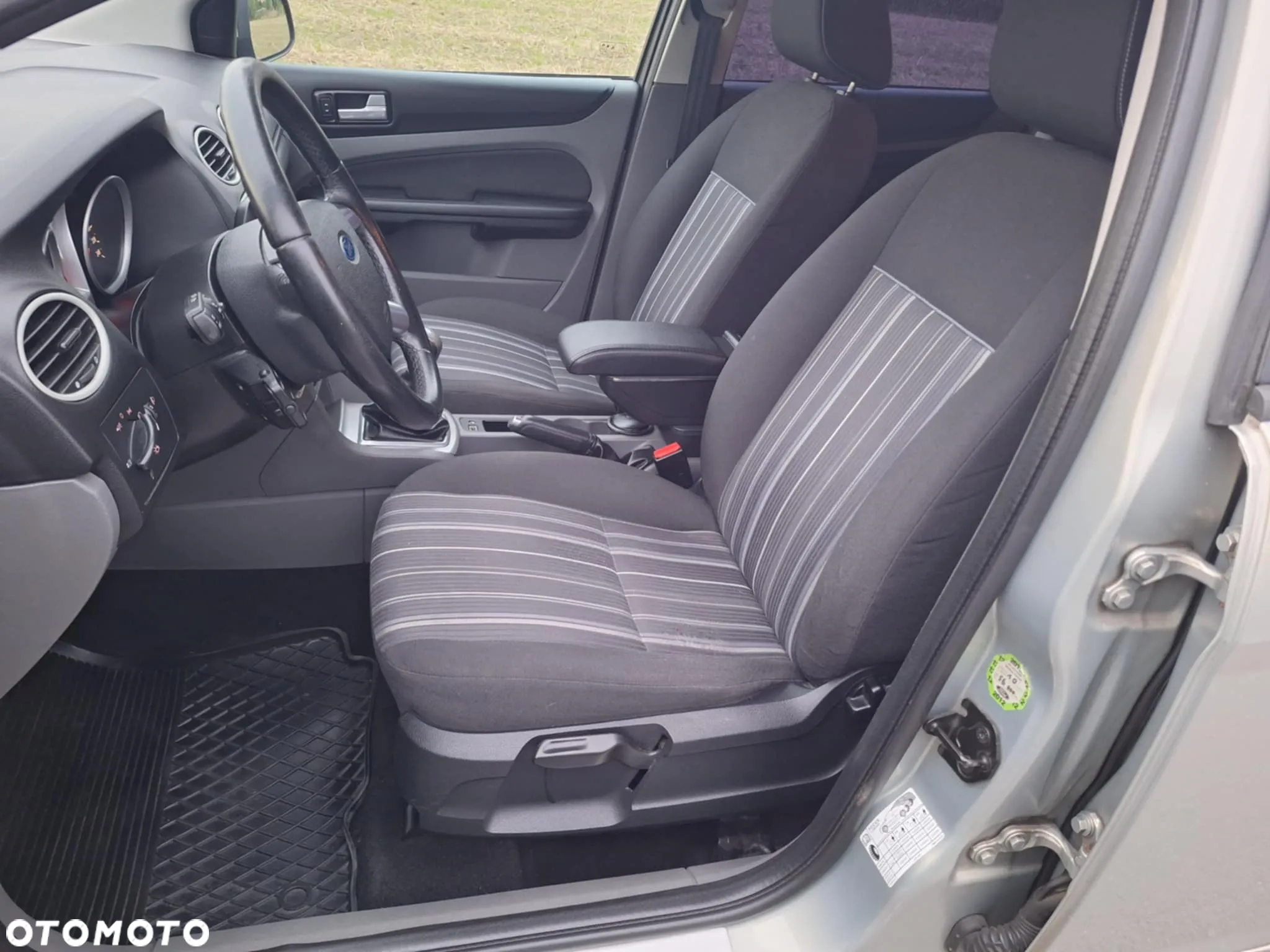Ford Focus 1.6 Gold X - 10