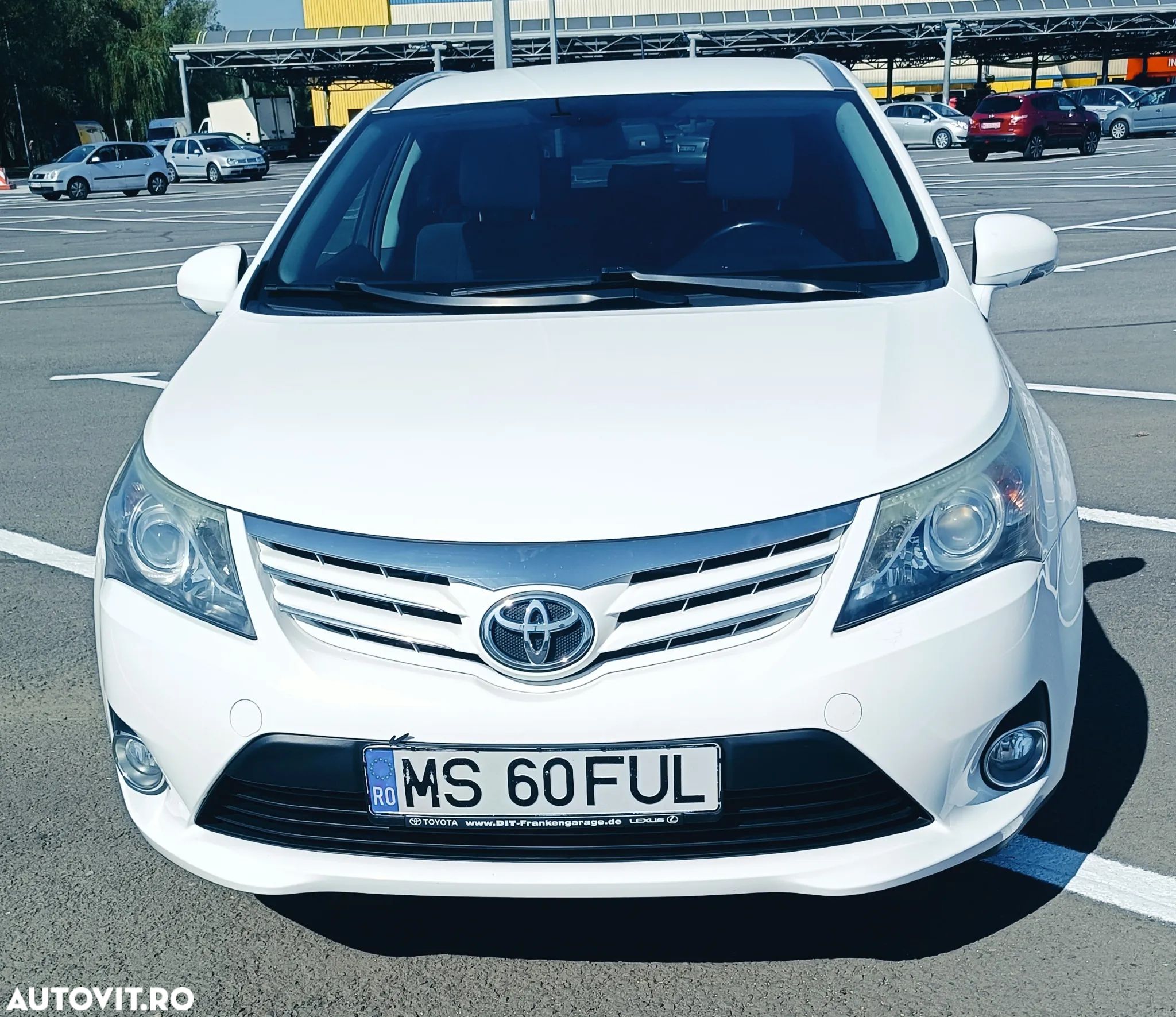 Toyota Avensis - 1