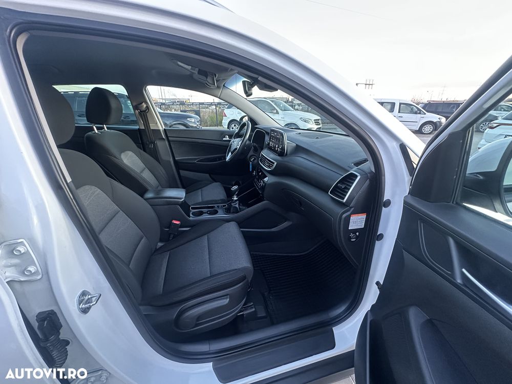 Hyundai Tucson blue 1.6 CRDi 2WD Pure - 24