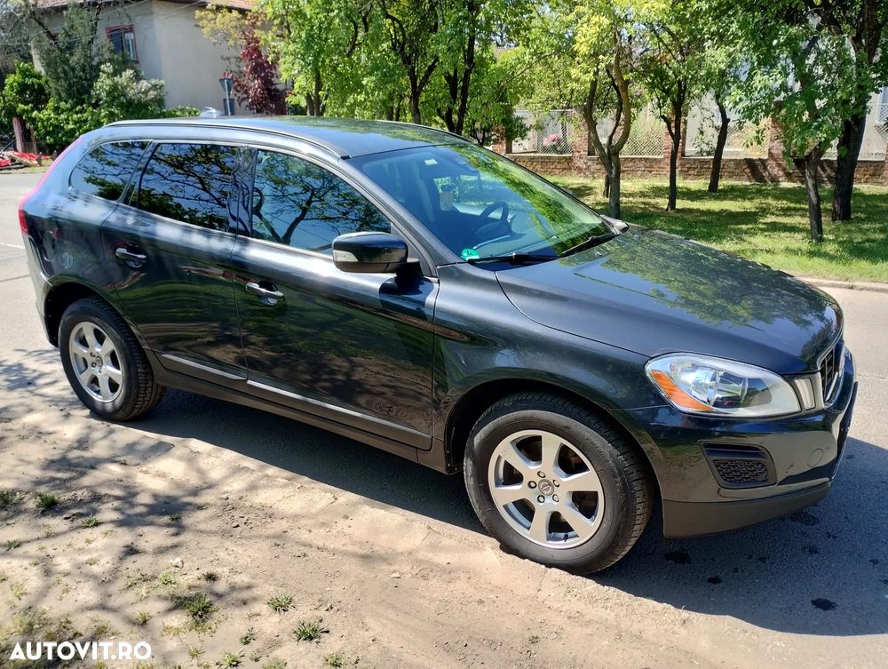 Volvo XC 60 DRIVe R Design - 4