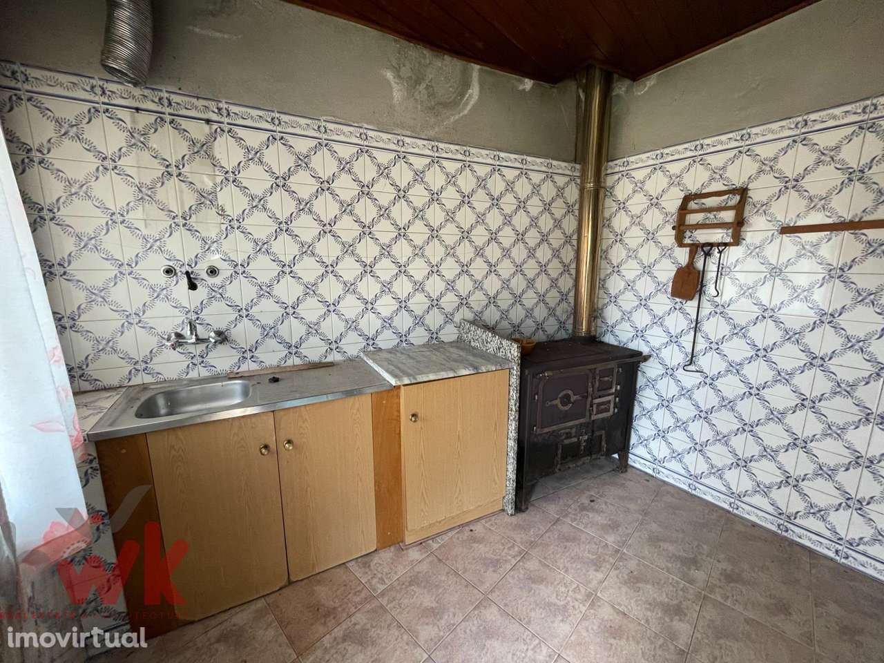 Moradia T3 em Pedra com Terreno e anexos no Sarzedo - Grande imagem: 5/31