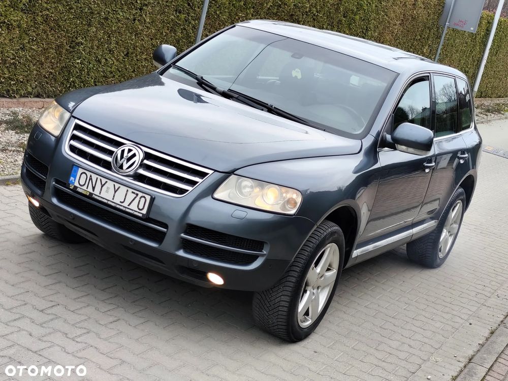 Volkswagen Touareg - 1