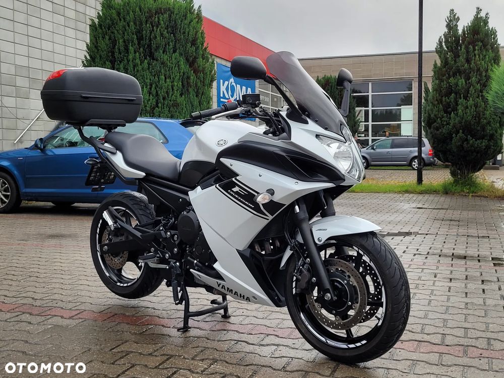 Yamaha XJ - 12