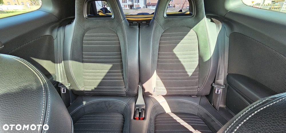 Volkswagen Scirocco 2.0 TSI - 12