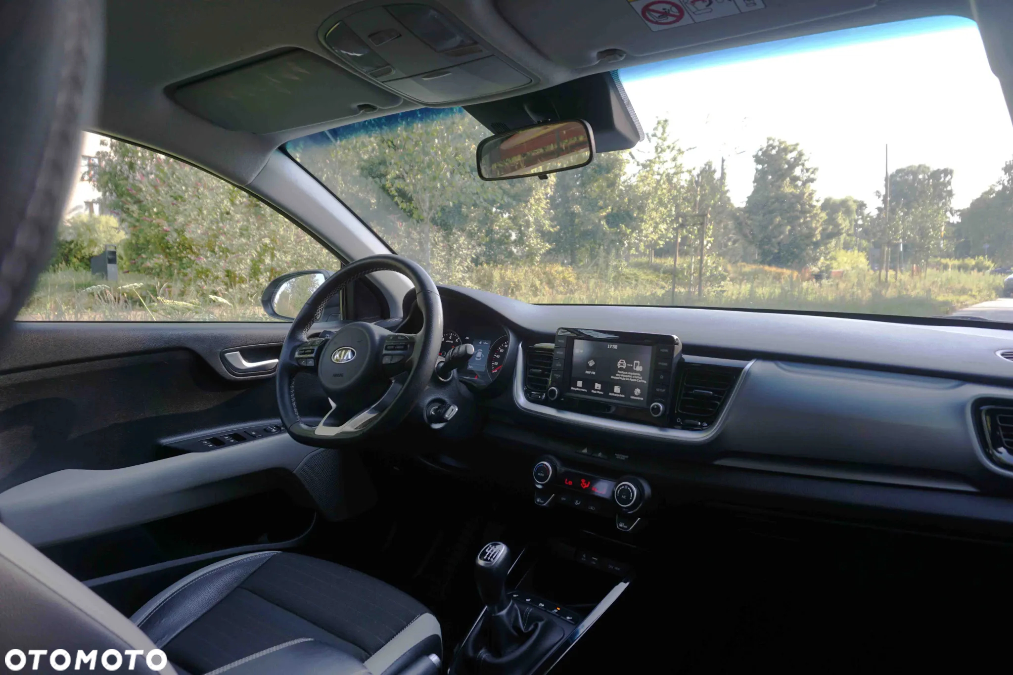 Kia Stonic 1.0 T-GDI L - 17