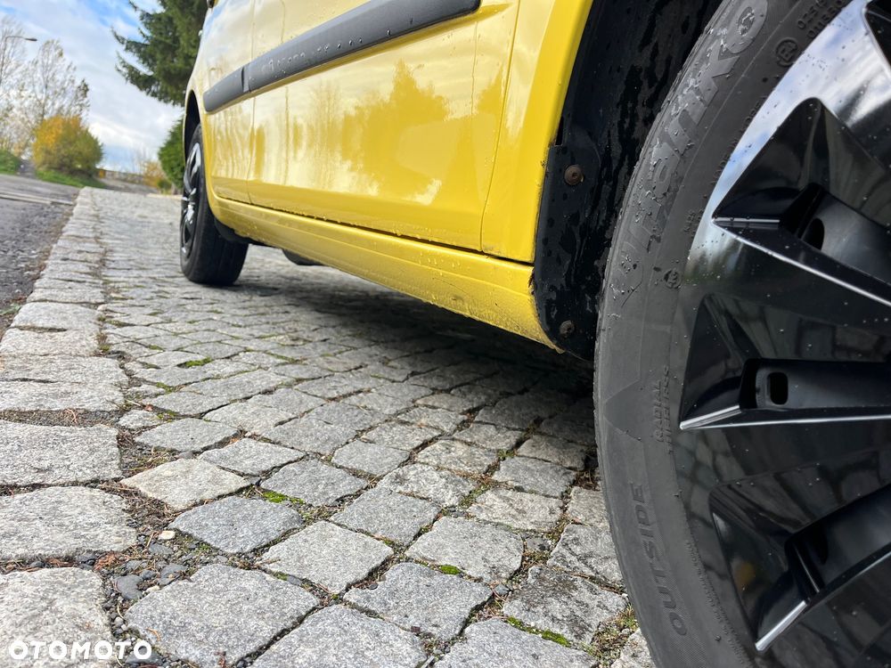 Skoda Fabia 1.2 HTP - 12