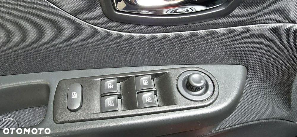 Renault Captur - 17