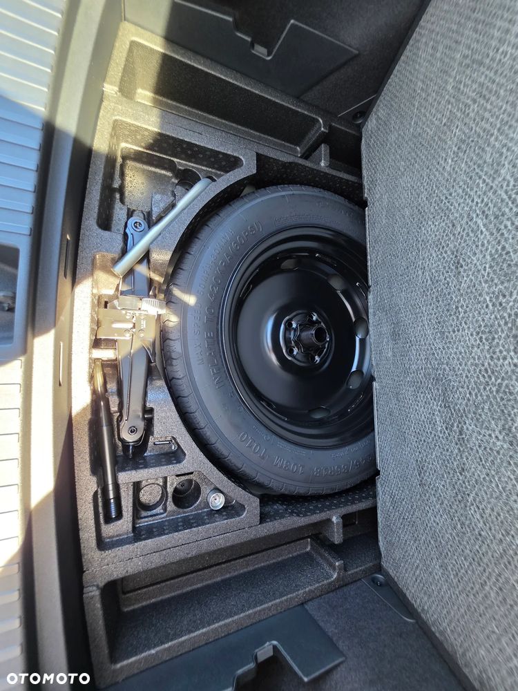 Volkswagen Tayron 1.5 eTSI mHEV Life Plus DSG - 28