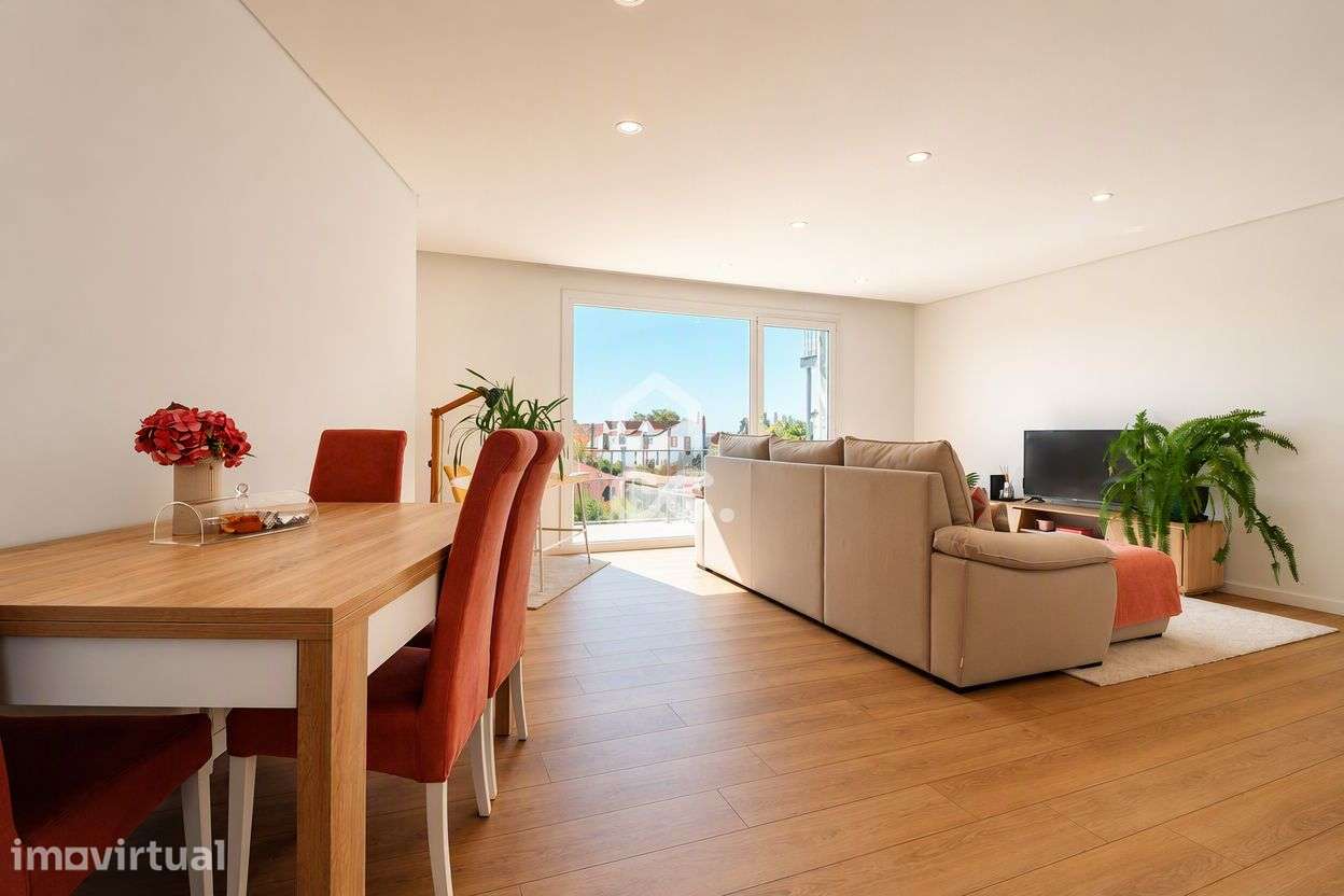 Apartamento T2 seminovo com estacionamento e churrasqueira em Maçãs de - Grande imagem: 2/32