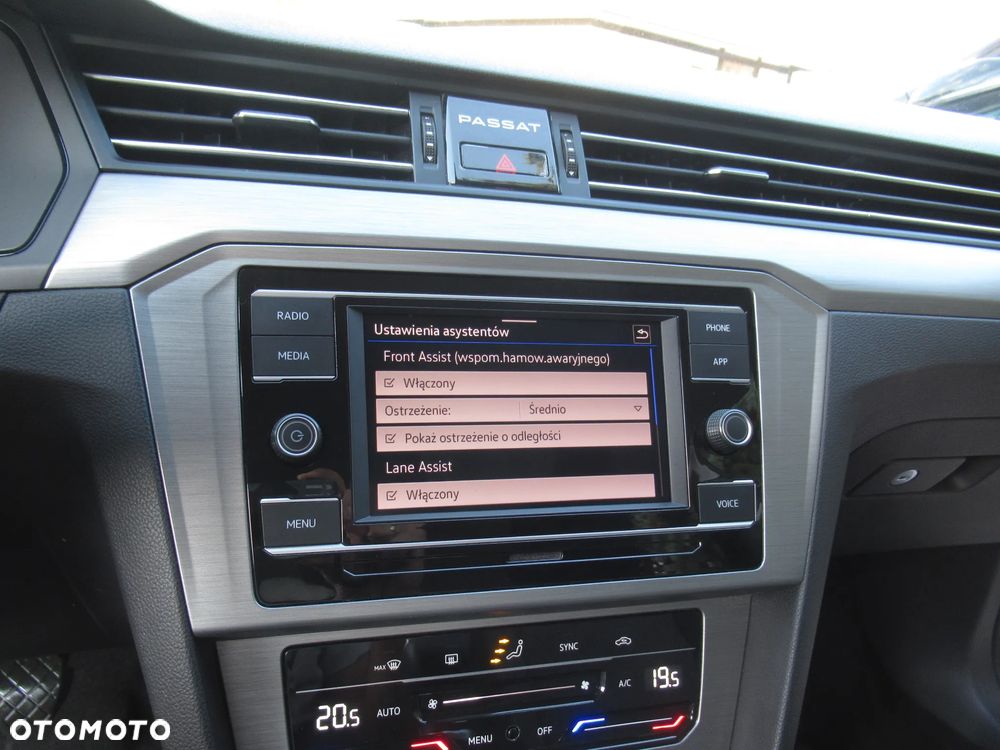 Volkswagen Passat 1.5 TSI EVO Essence - 19