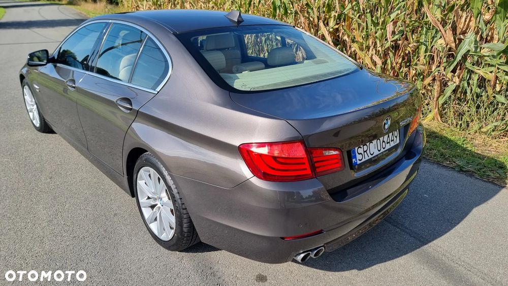 BMW Seria 5 525d xDrive - 3