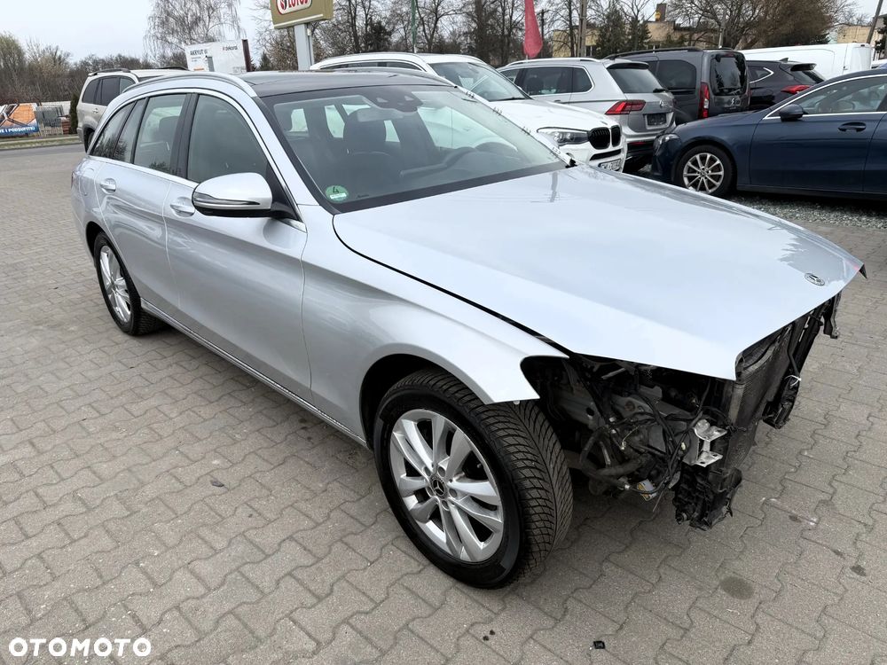 Mercedes-Benz Klasa C 220 d 4Matic 9G-TRONIC Avantgarde - 5