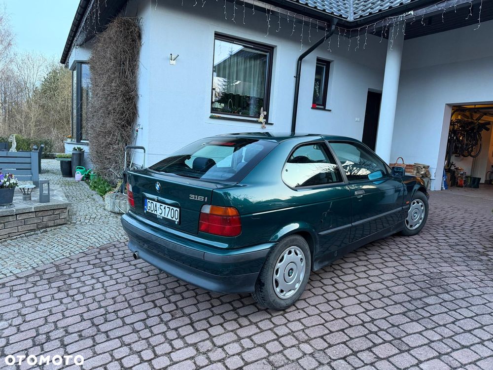 BMW Seria 3 316i - 4