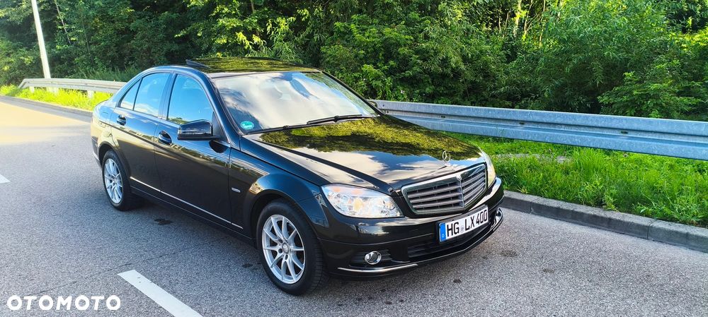 Mercedes-Benz Klasa C 180 Kompressor BlueEFFICIENCY Elegance - 7
