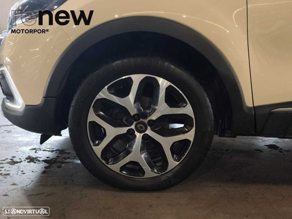 Renault Captur 0.9 TCE Exclusive XMOD - 28
