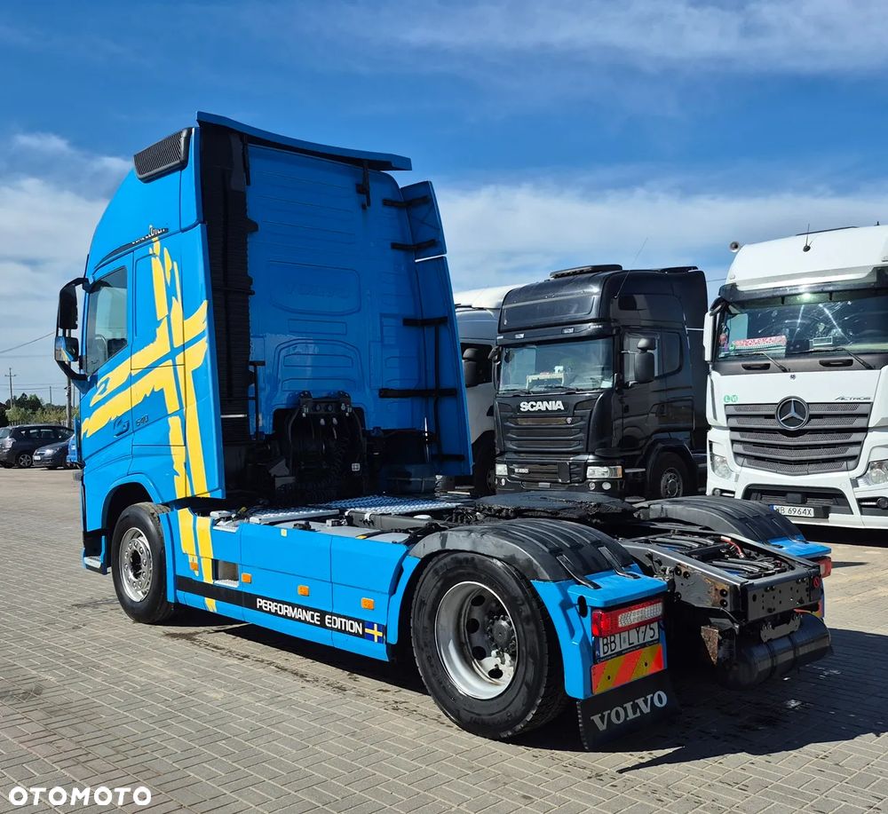 Volvo - 5