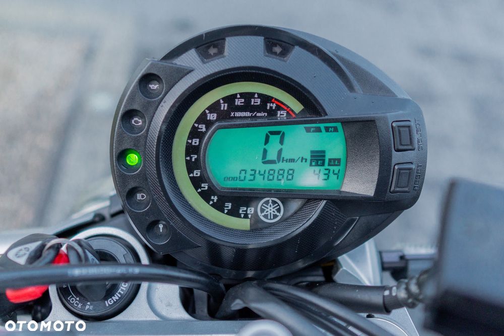 Yamaha FZ6 - 21