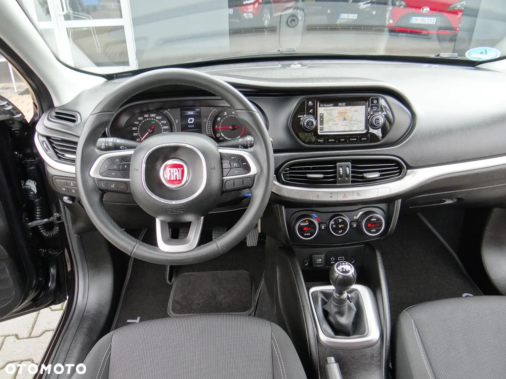 Fiat Tipo 1.4 16v Lounge EU6d - 26