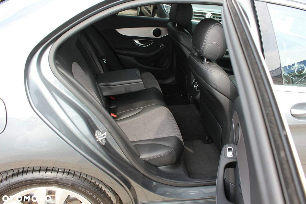 Mercedes-Benz Klasa C - 9
