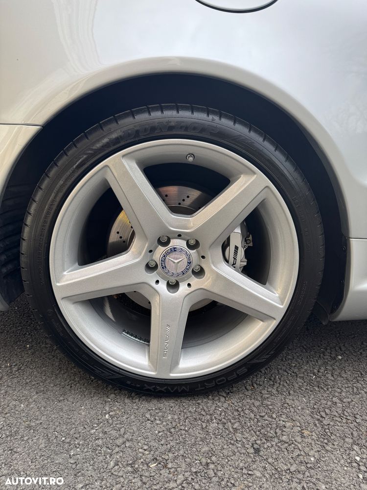 Mercedes-Benz SL 55 AMG - 12