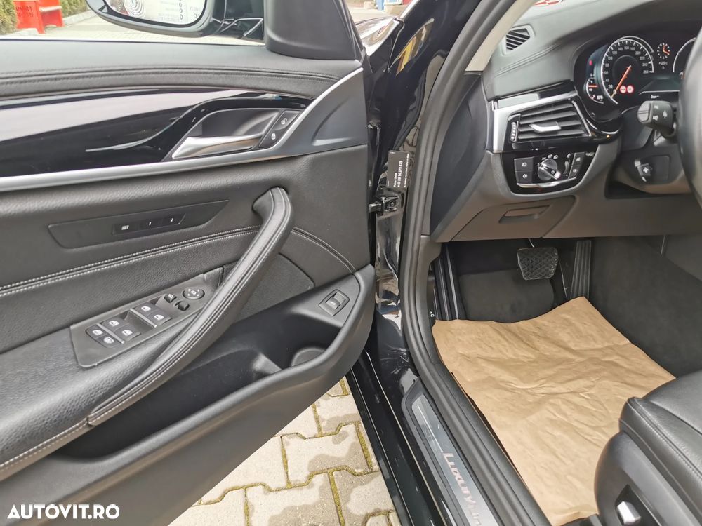 BMW Seria 5 520d xDrive Aut. Luxury Line - 11