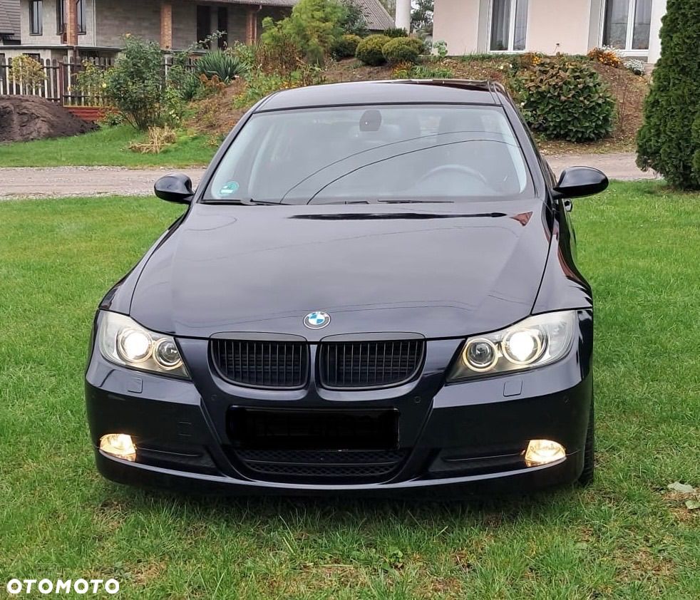 BMW Seria 3 318i - 8