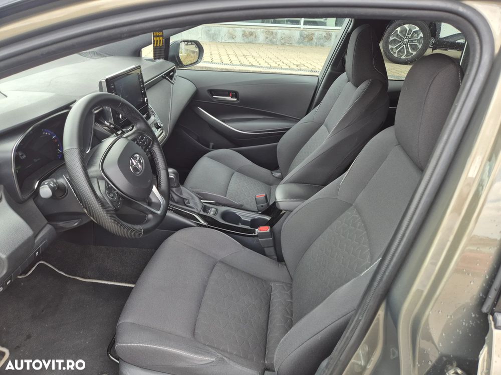 Toyota Corolla - 11