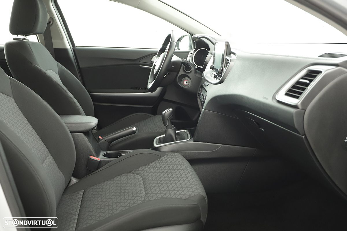 Kia Ceed 1.0 T-GDI Drive - 19