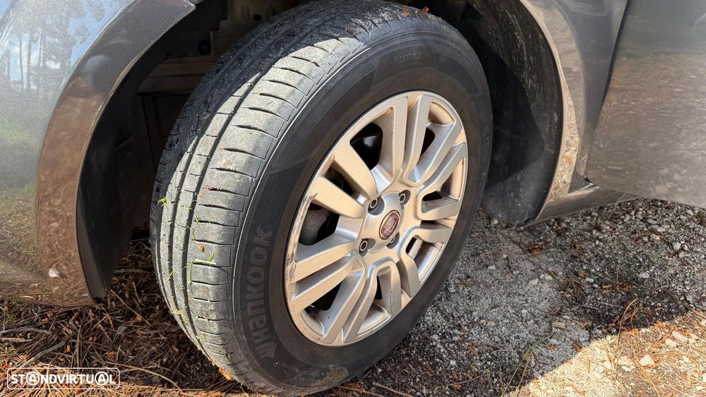 Fiat Punto 1.2 Lounge Start&Stop - 8