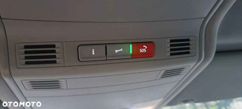 Volkswagen Touran 2.0 TDI BMT Highline DSG - 32