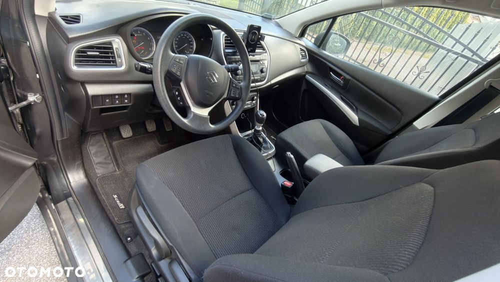 Suzuki SX4 S-Cross - 11