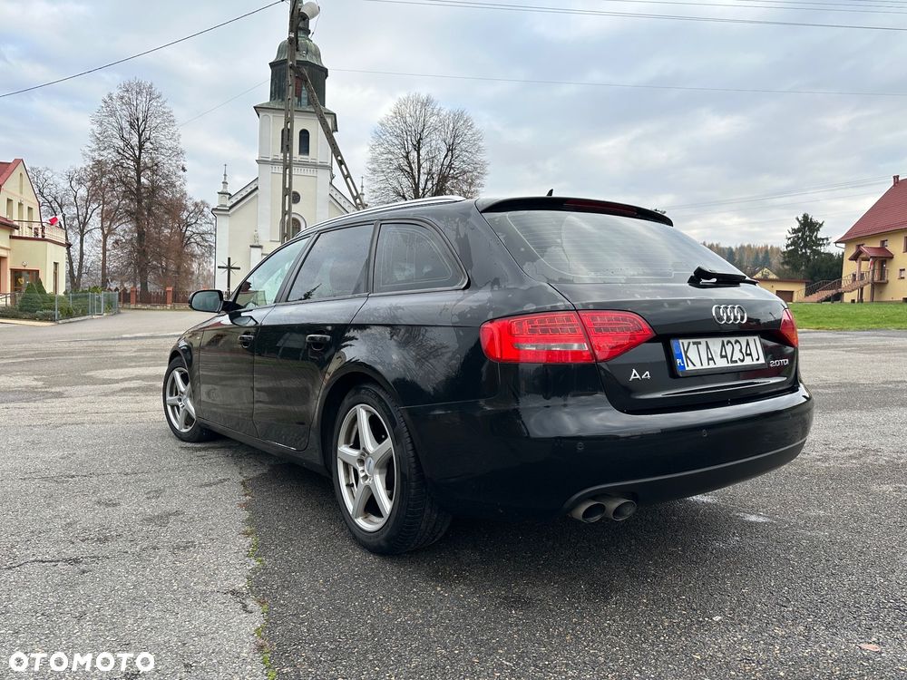 Audi A4 Avant 2.0 TDI - 9