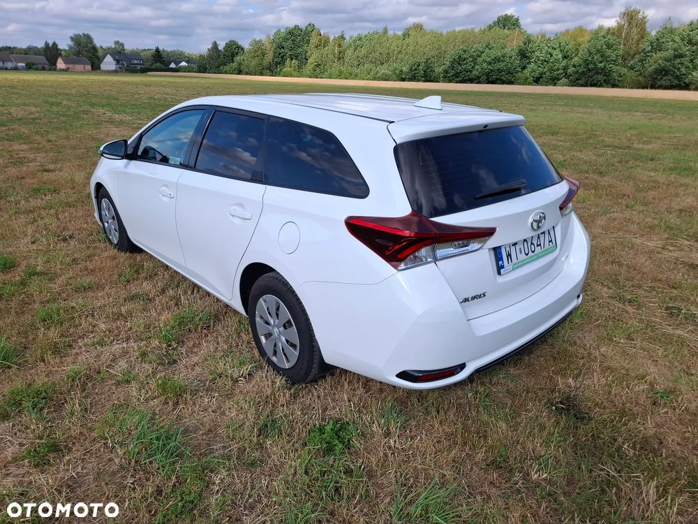 Toyota Auris 1.4 D-4D Comfort - 8