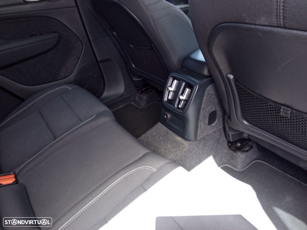 Volvo XC 40 1.5 T4 PHEV Plus Dark - 29