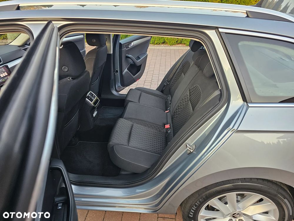 Skoda Superb 2.0 TDI SCR Style - 14