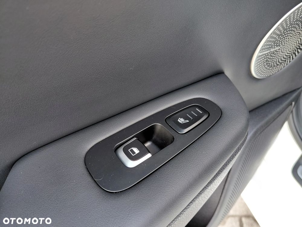 Kia Stinger 3.3 T-GDI V6 GT AWD - 25