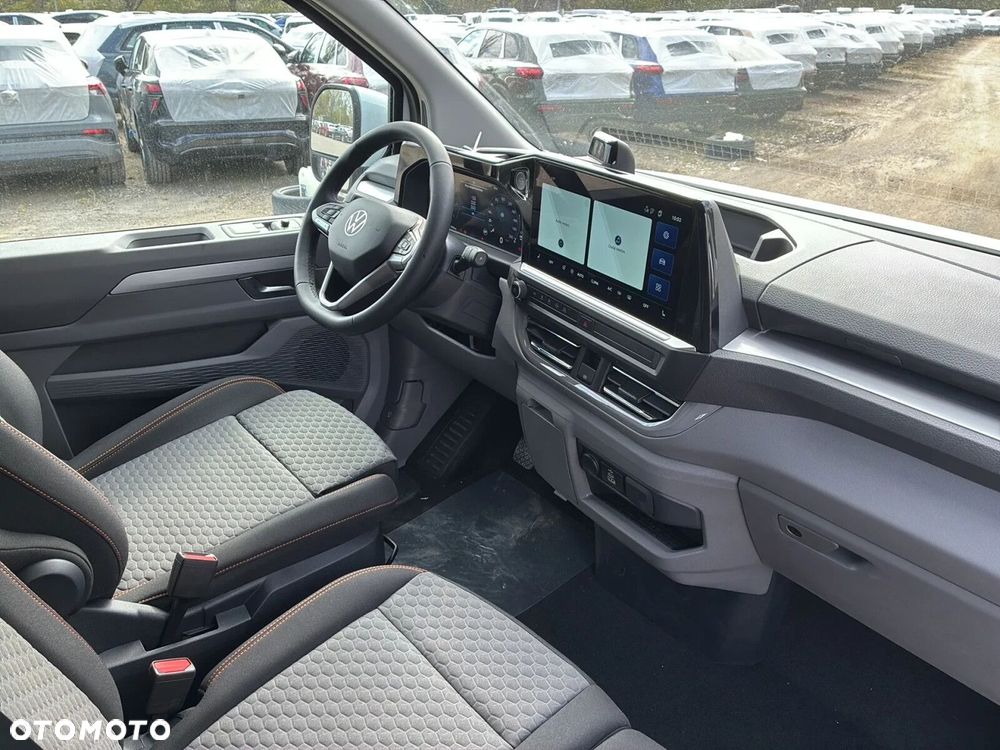 Volkswagen Caravelle - 14