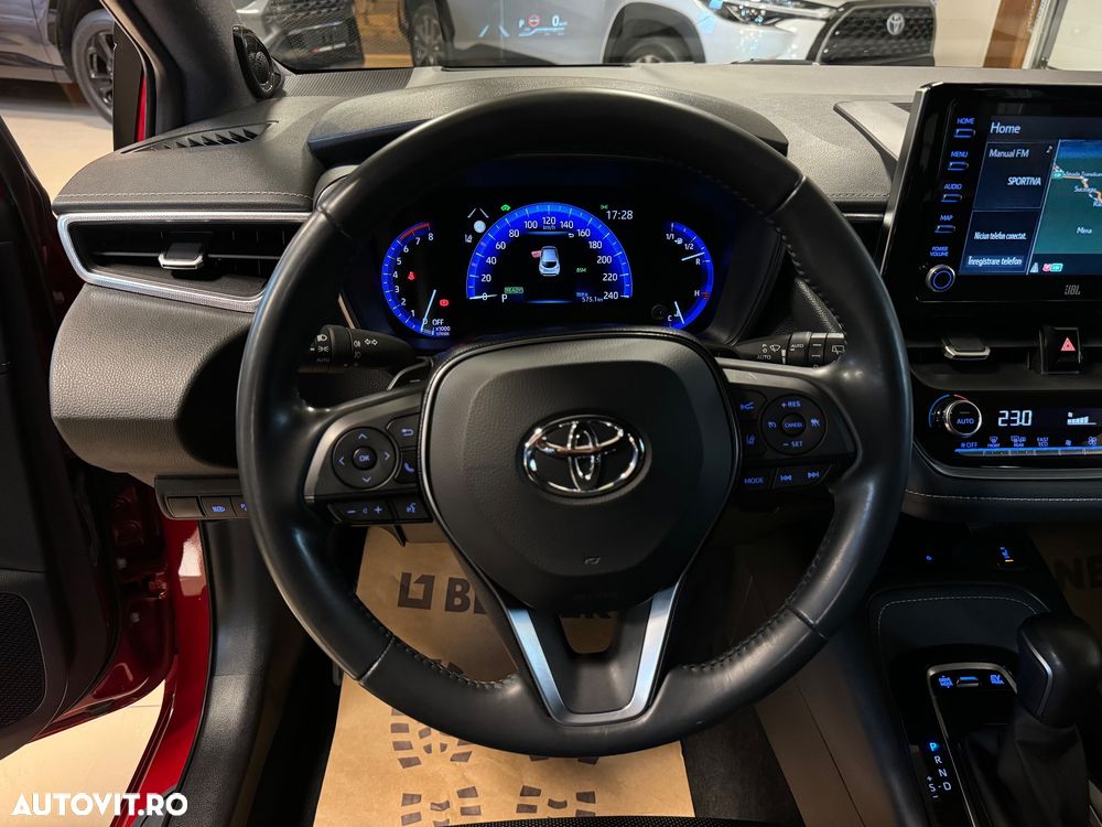 Toyota Corolla ver-2-0-hsd-gr-sport - 17