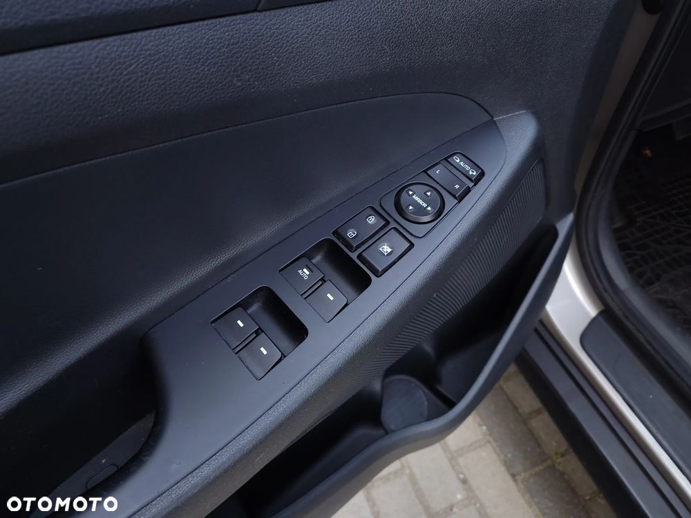 Hyundai Tucson 1.6 GDI BlueDrive GO 2WD - 14