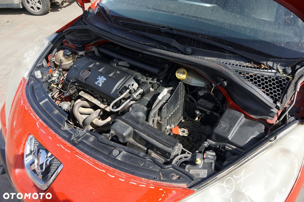 SILNIK KOMPLETNY 207  1.4 16V 95KM EP3C 8FS 0130CR PEUGEOT 2006-2009 - 2